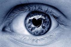 Самая прекрасная часть тела - влюбленные глаза.